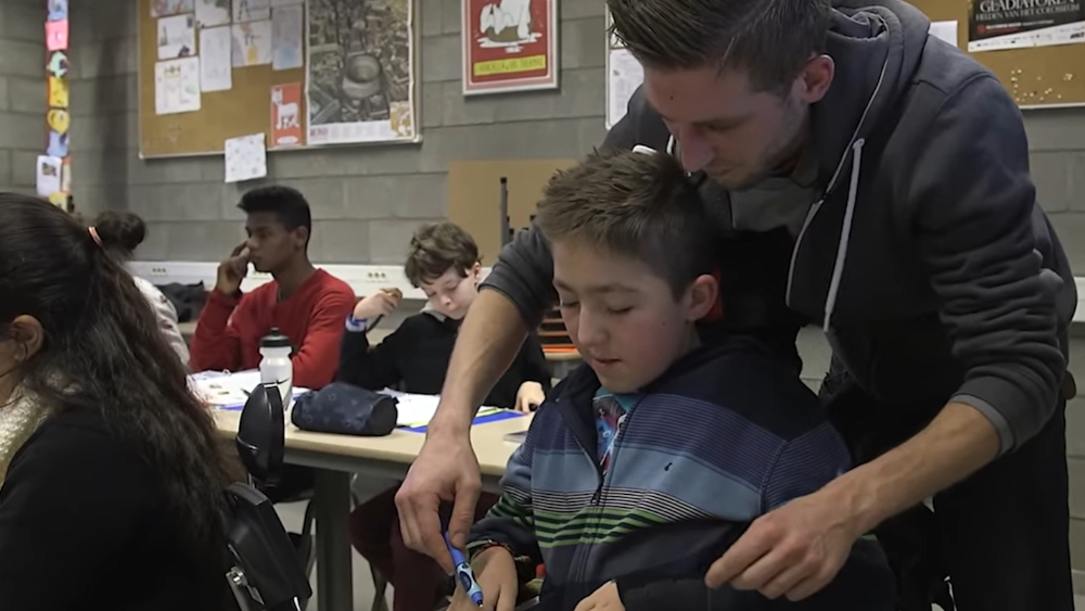 Preview of mijnassistent documentary showing...